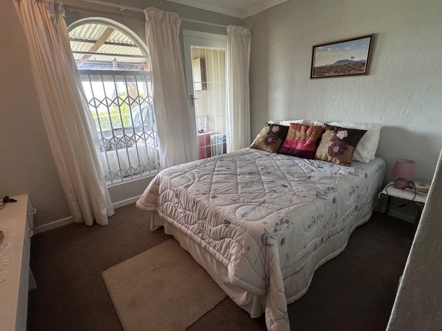 4 Bedroom Property for Sale in Wavecrest Eastern Cape